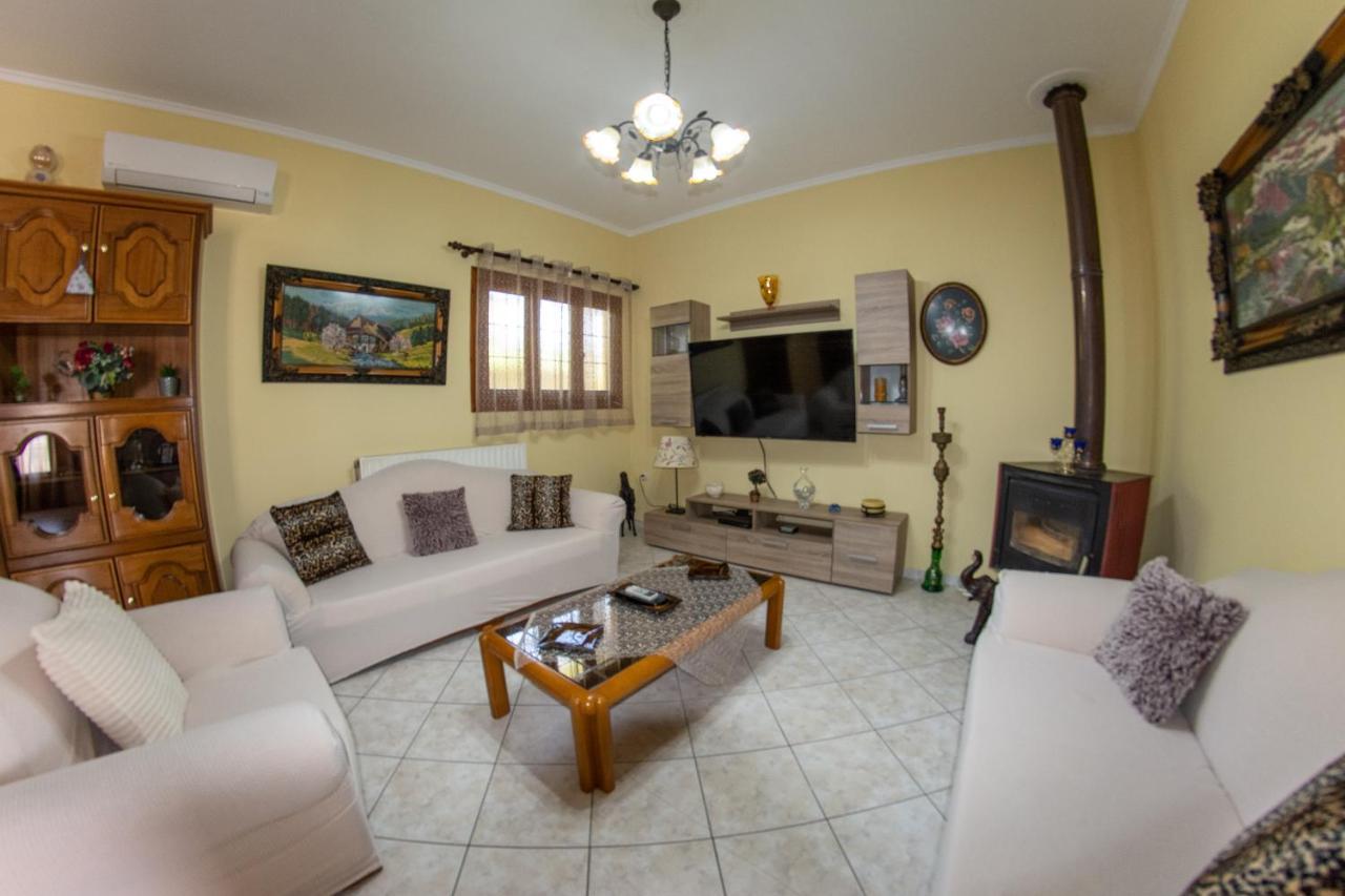 Kapetanios Apartments Agios Stefanos Avliotes  ภายนอก รูปภาพ