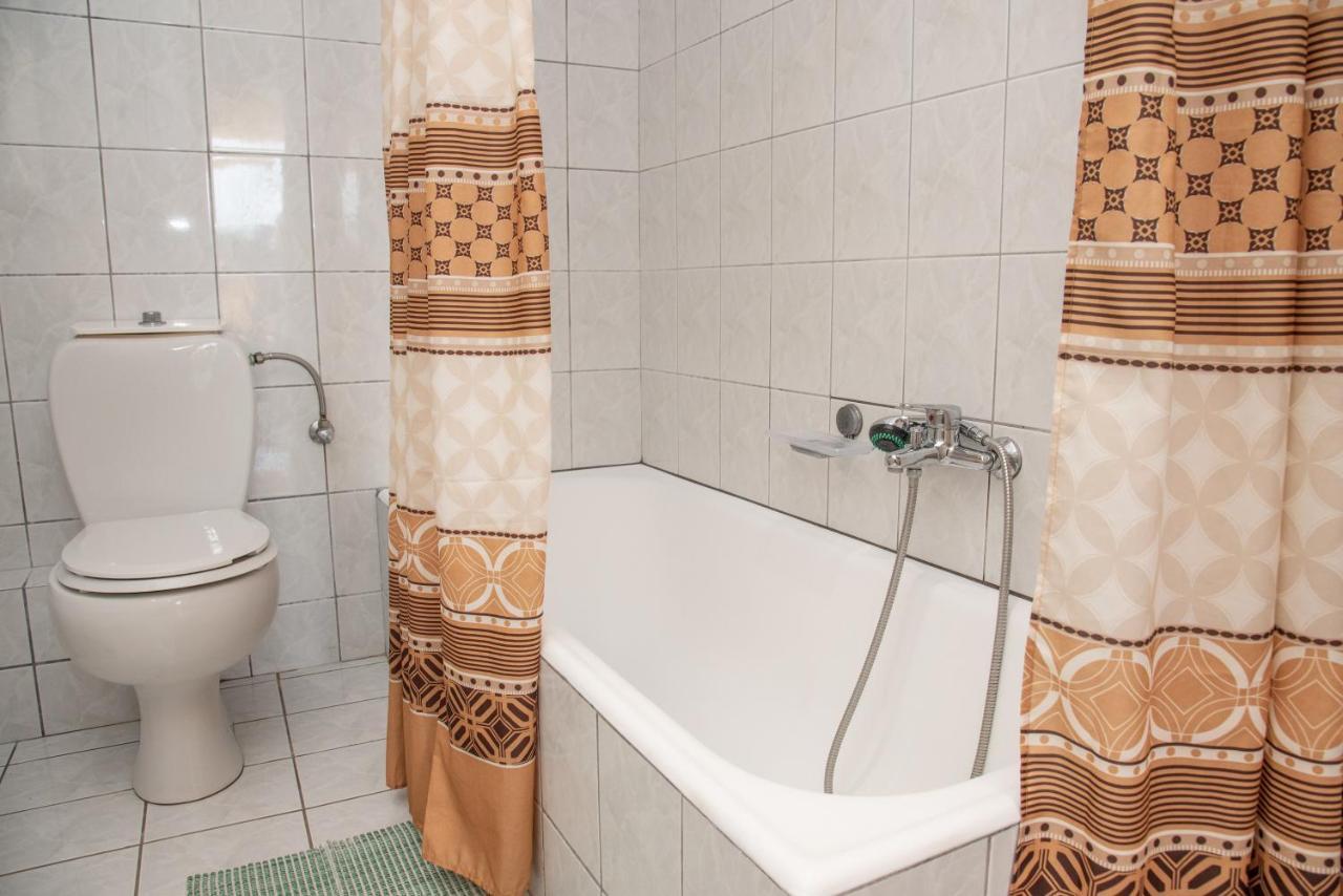 Kapetanios Apartments Agios Stefanos Avliotes  ภายนอก รูปภาพ