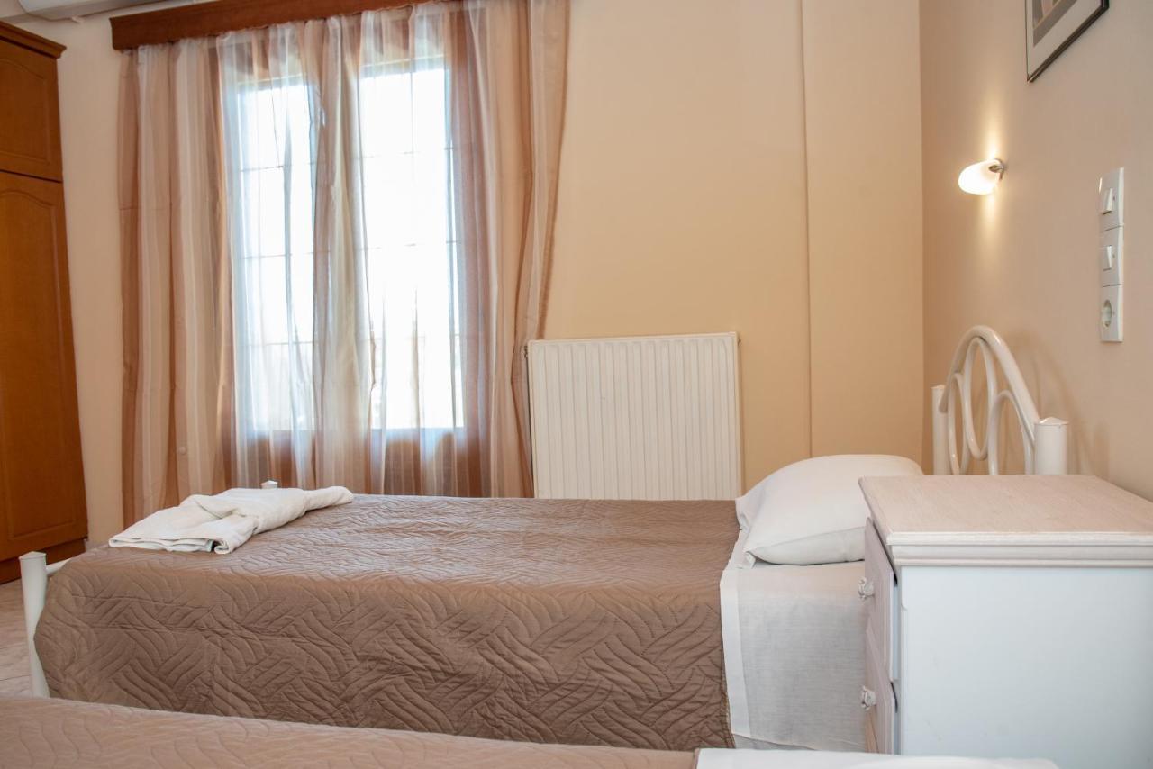 Kapetanios Apartments Agios Stefanos Avliotes  ภายนอก รูปภาพ
