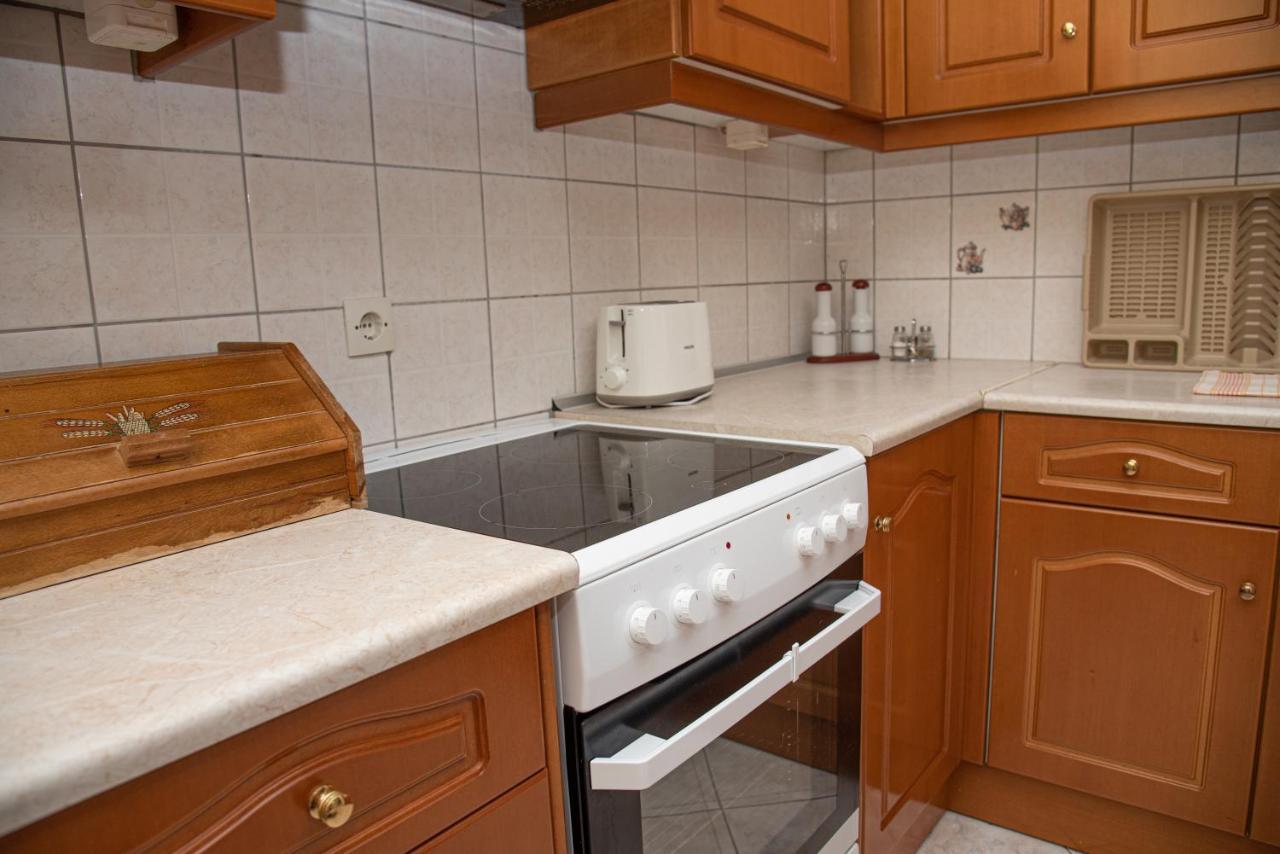 Kapetanios Apartments Agios Stefanos Avliotes  ภายนอก รูปภาพ