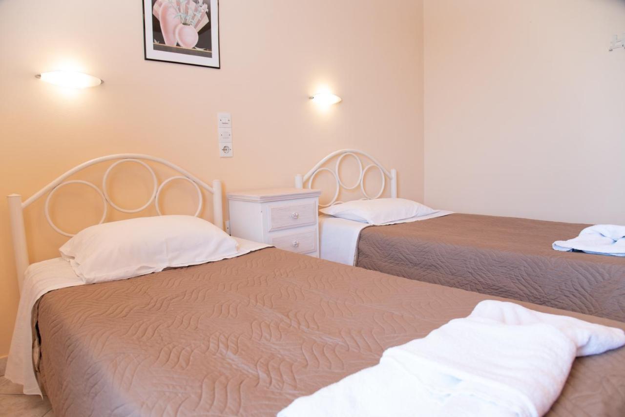 Kapetanios Apartments Agios Stefanos Avliotes  ภายนอก รูปภาพ