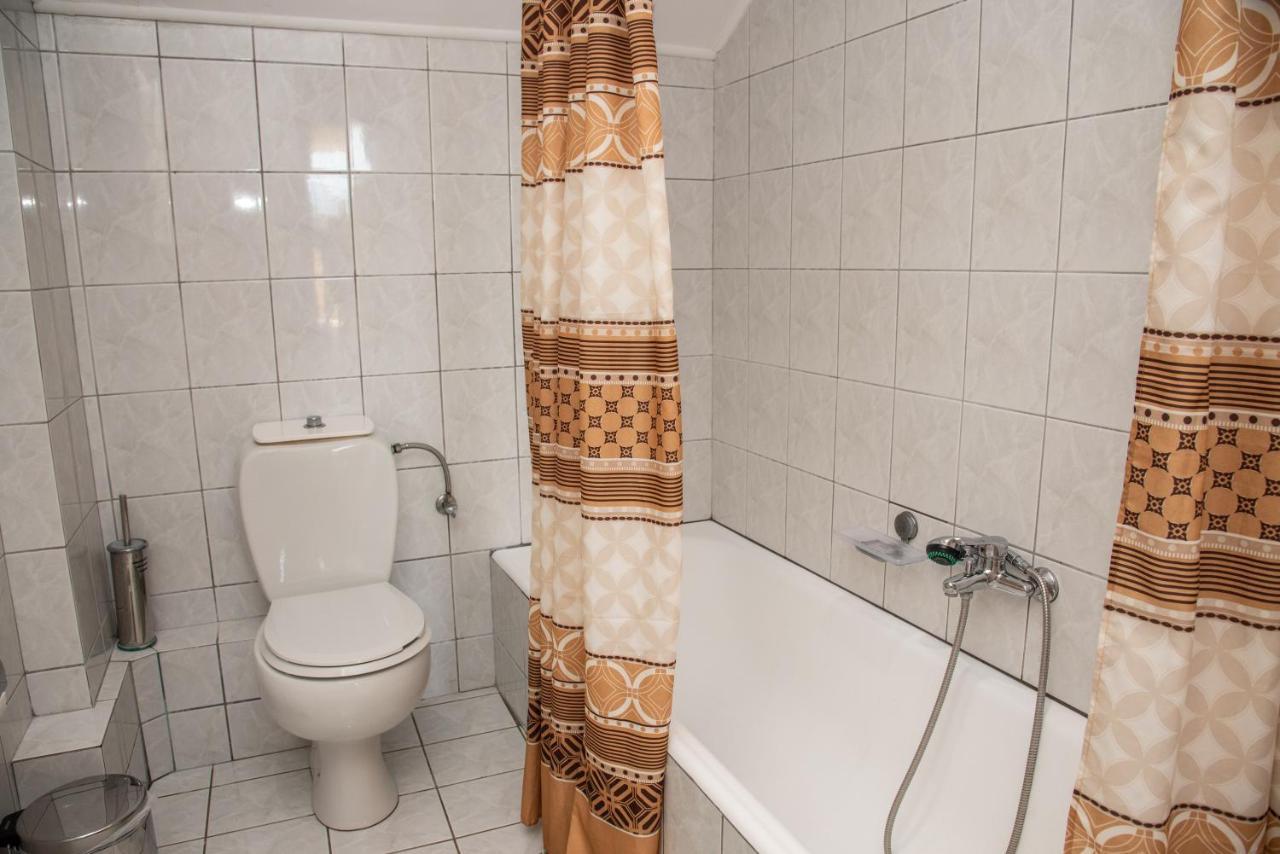 Kapetanios Apartments Agios Stefanos Avliotes  ภายนอก รูปภาพ