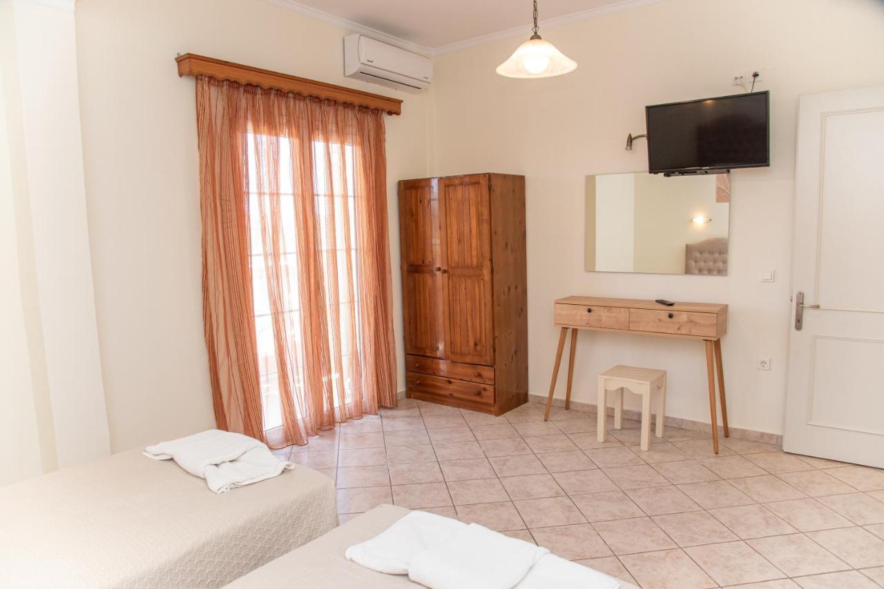 Kapetanios Apartments Agios Stefanos Avliotes  ภายนอก รูปภาพ