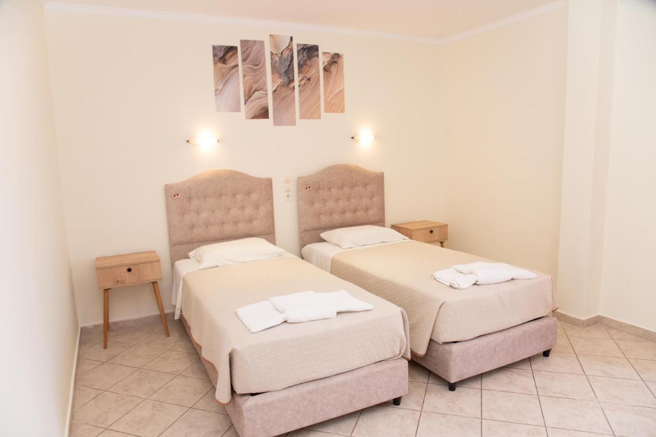 Kapetanios Apartments Agios Stefanos Avliotes  ภายนอก รูปภาพ